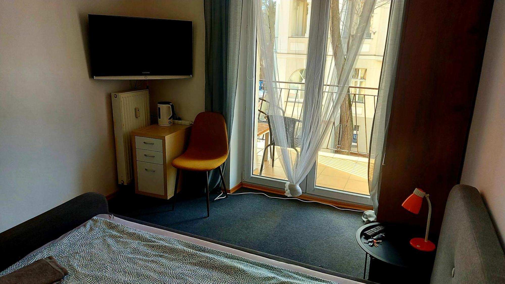 Double Room Private External Bathroom